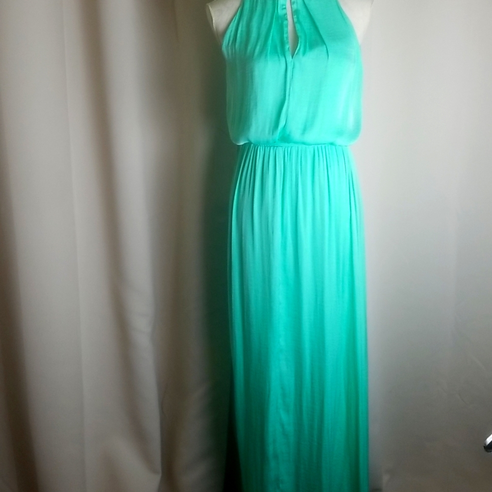 Jennifer Lopez  green maxi dress size M